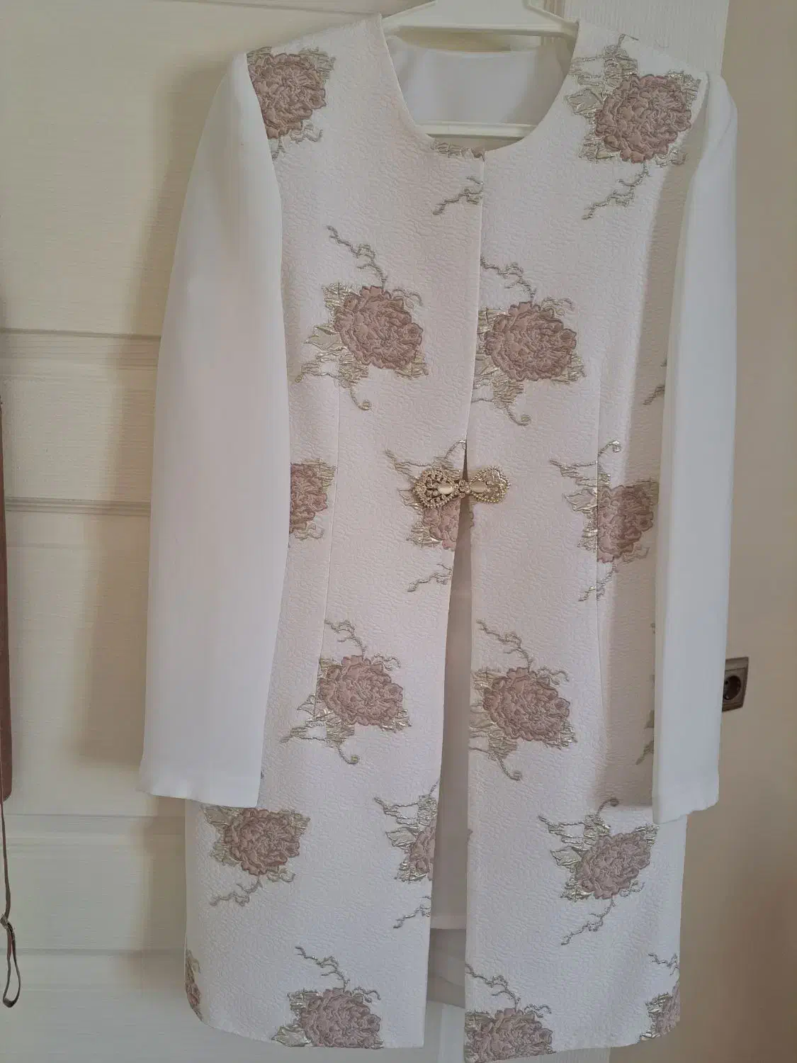 حراج مانتو مجلسی و فرمالیته عقد بعلت سفر|لباس|تهران, ائمه اطهار|دیوار