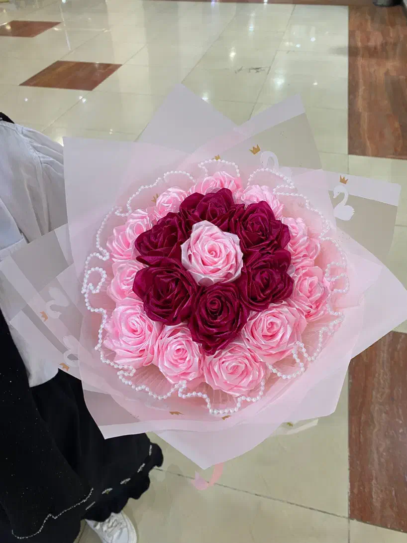 دسته گل رز روز دختر فقط۶۰۰|گل مصنوعی|مشهد, شهید بهشتی|دیوار