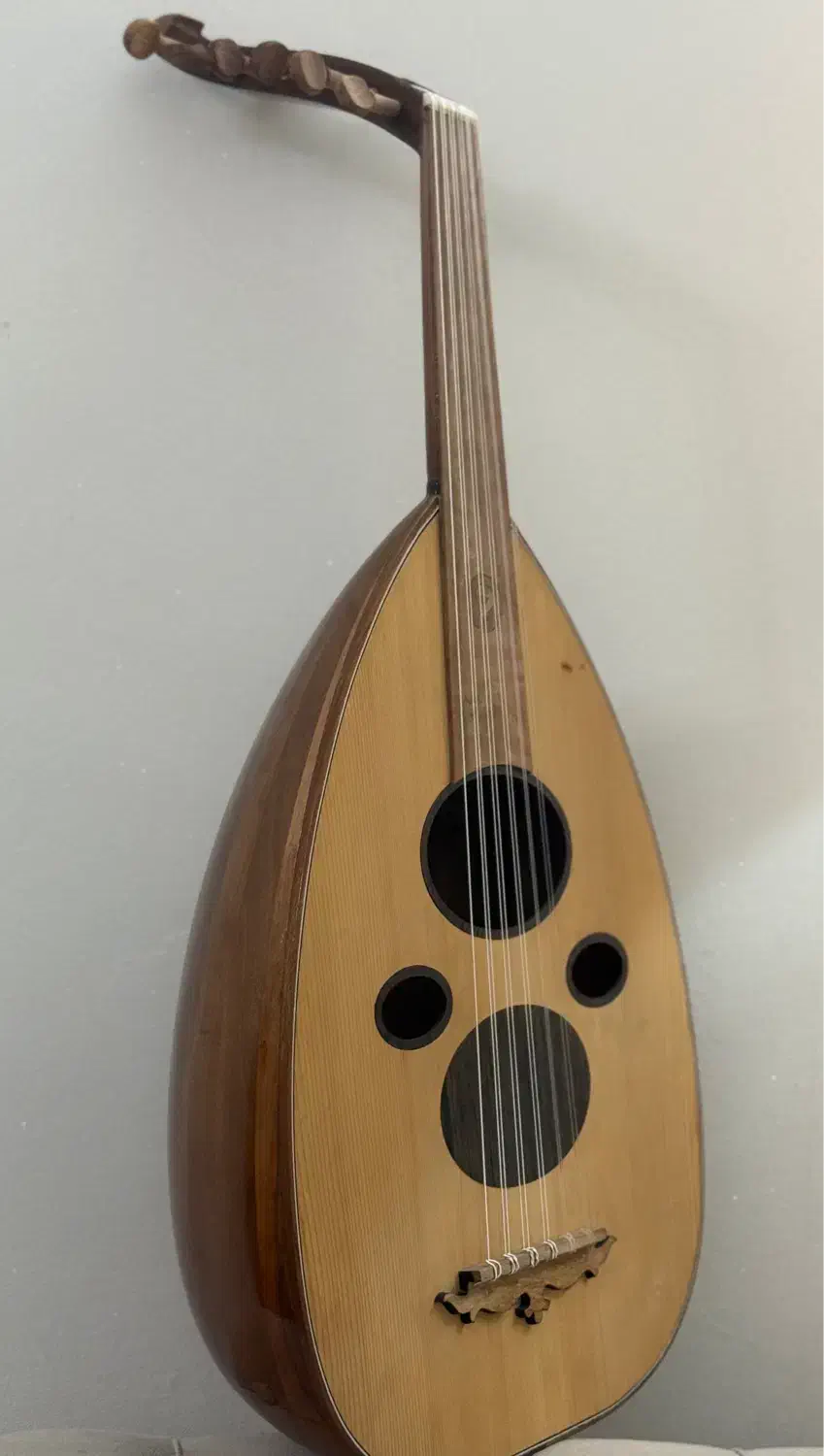 عود متاع پور|سازهای سنتی|کرج, شهرک جهان‌نما|دیوار