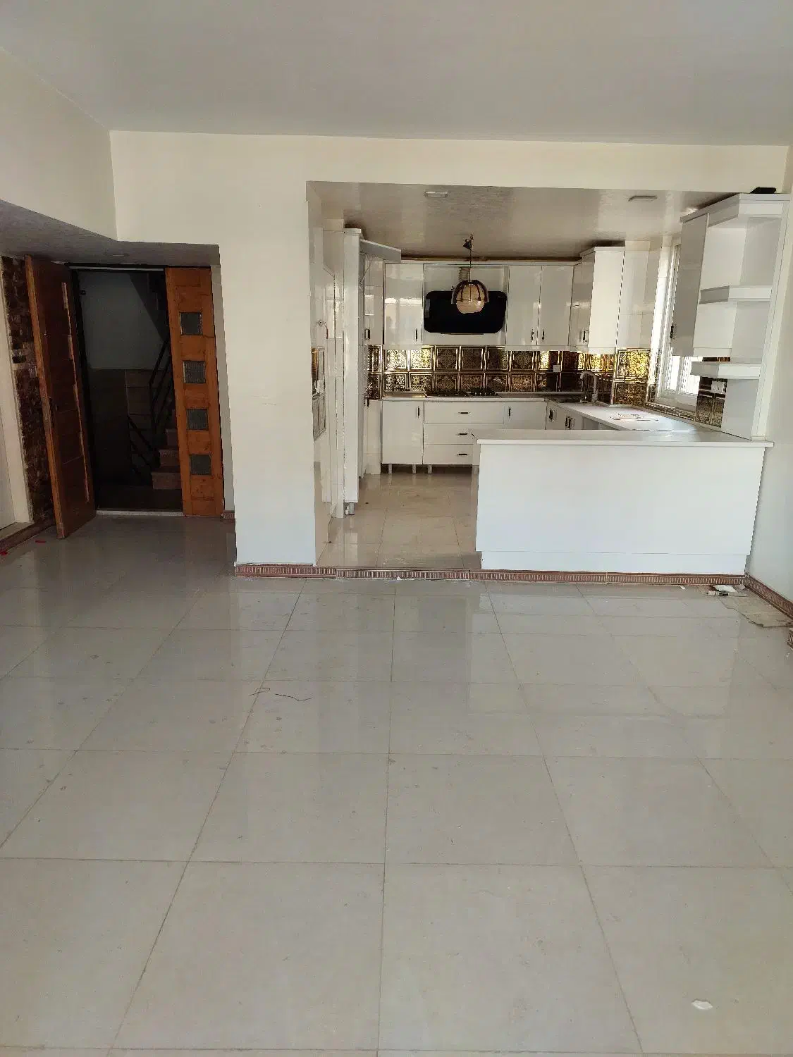 فاز صفر مشاعی فاز صفر|اجارهٔ آپارتمان|پرند, فاز ۰|دیوار