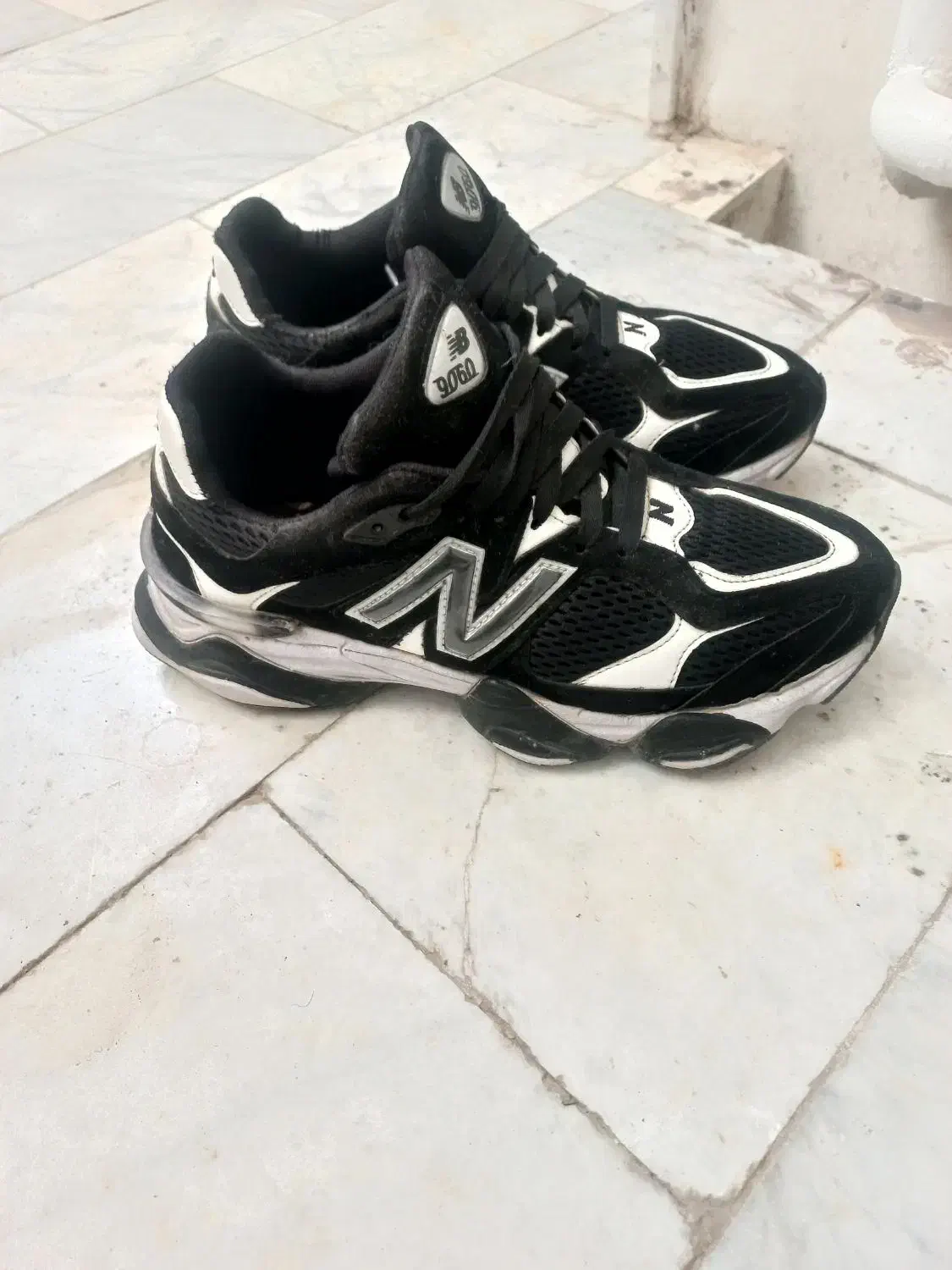 کفش در حد نوع|کیف، کفش، کمربند|شیروان (خراسان), |دیوار