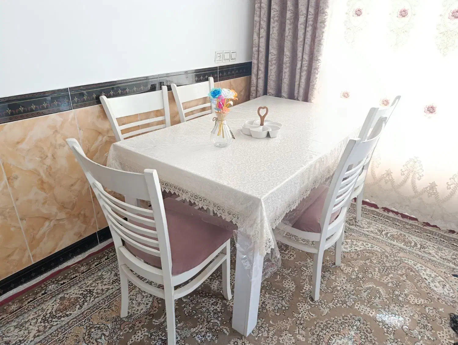 میز و صندلی|میز و صندلی غذاخوری|بیستون, |دیوار