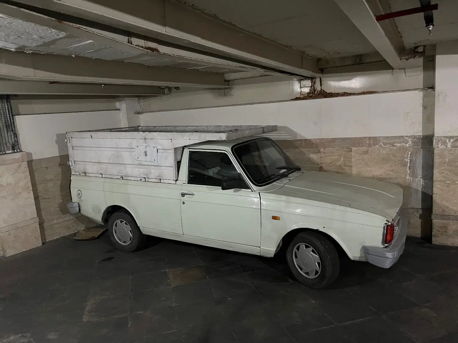 پیکان وانت|خودرو سواری و وانت|تهران, فلسطین (میدان انقلاب)|دیوار