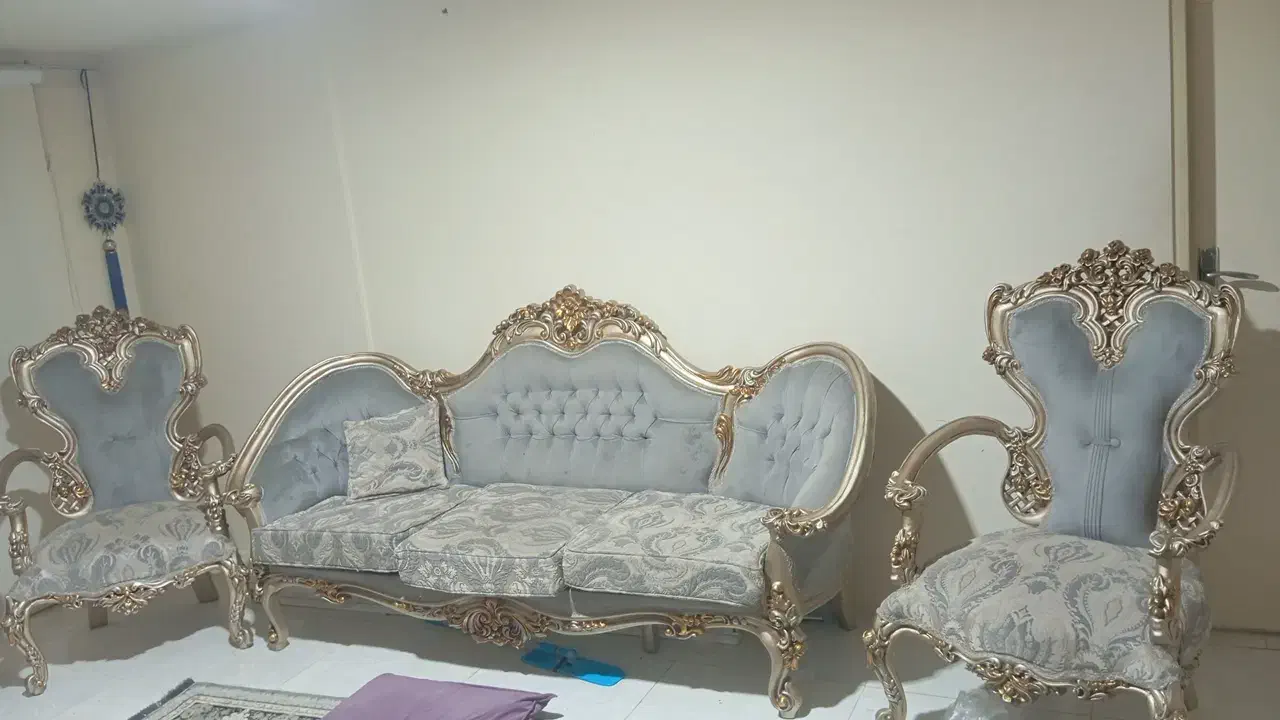 مبل کلاسیک در حد نو|مبلمان خانگی و میز عسلی|پرند, فاز ۶|دیوار