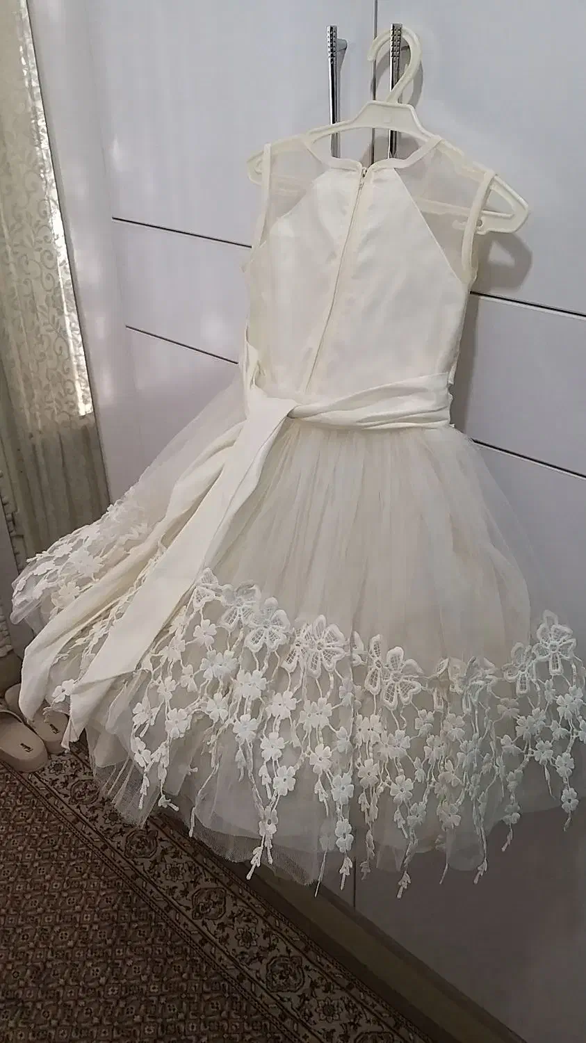 لباس عروس دخترانه ۶تا۸ سال همراه با تور|کفش و لباس بچه|نظرآباد, رسالت|دیوار