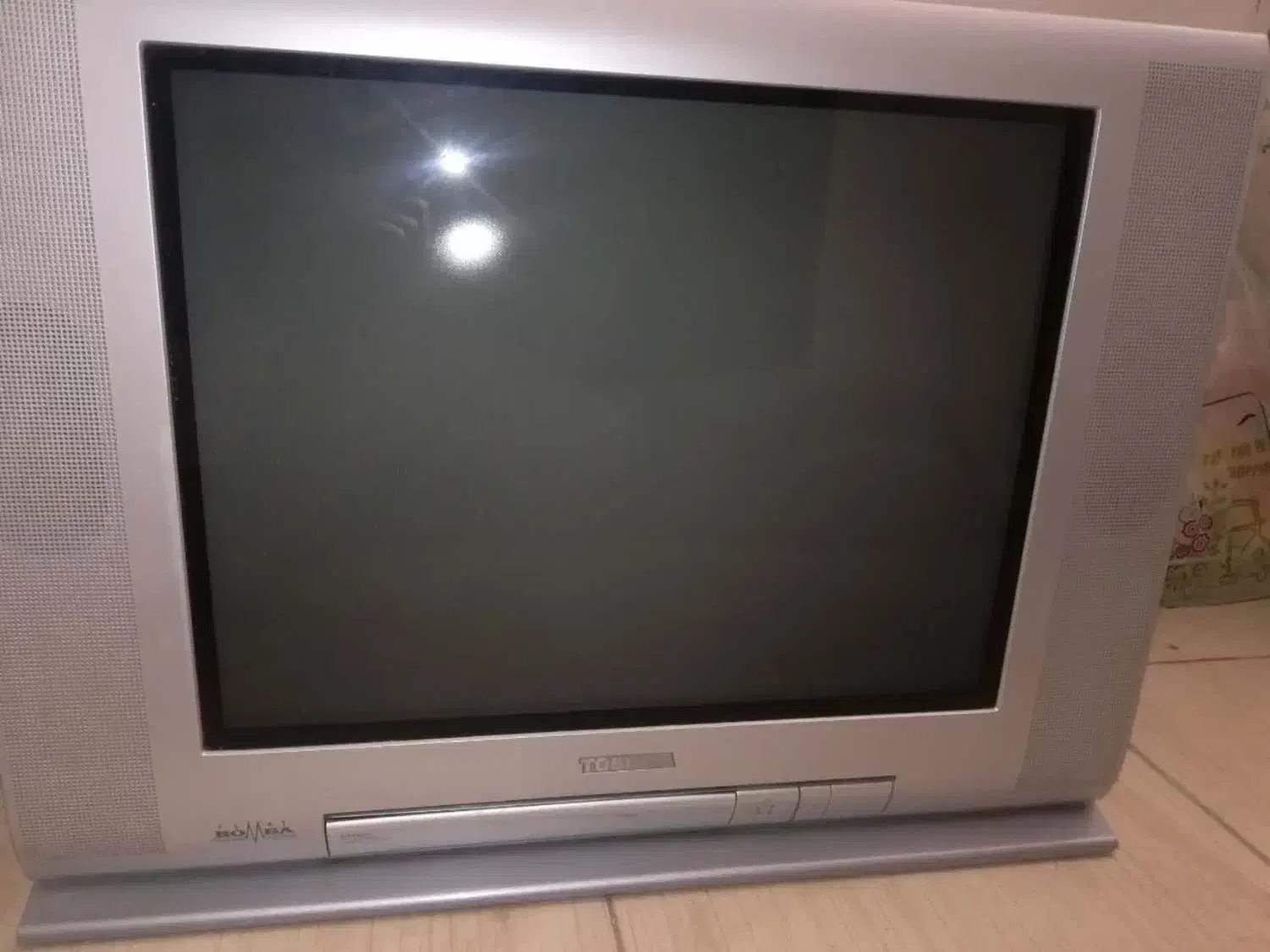 تلویزیون توشیبا|تلویزیون و پروژکتور|گناباد, |دیوار