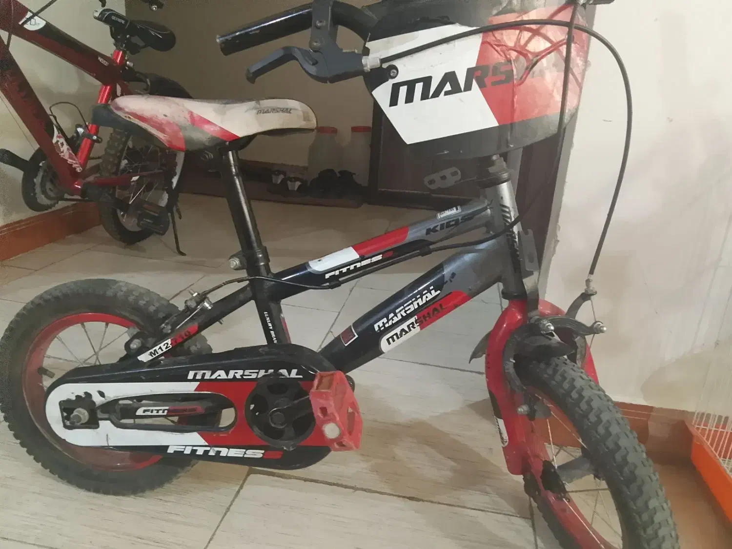 دوچرخه مارشال|دوچرخه، اسکیت، اسکوتر|بومهن, |دیوار