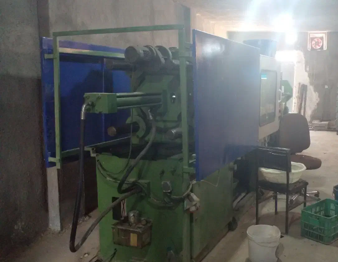 کارگاه تولیدی با سه فاز صنعتی|اجارهٔ دفتر صنعتی، کشاورزی، تجاری|فامنین, |دیوار