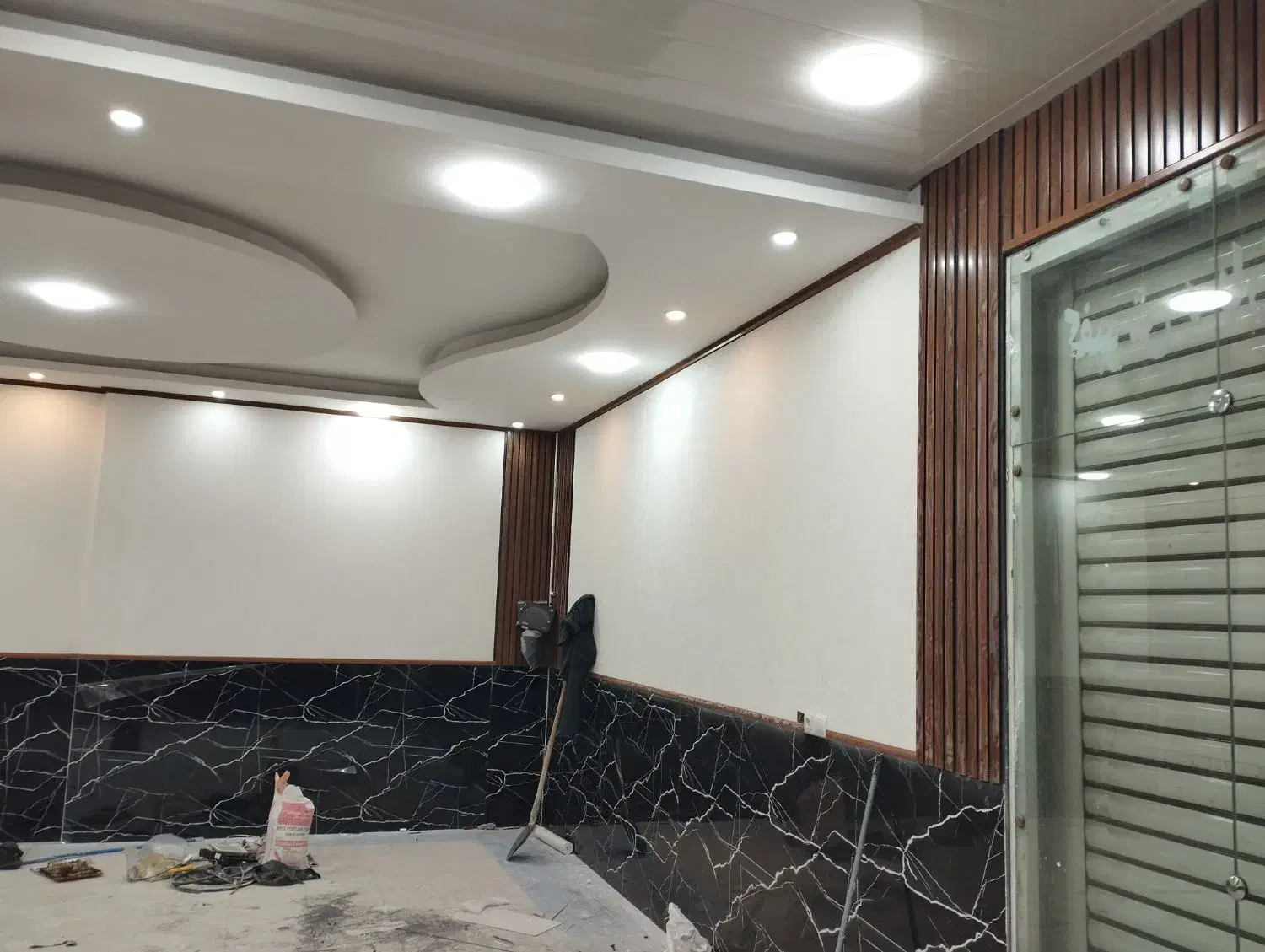 نصاب قرنیز.تی وی روم|خدمات پیشه و مهارت|خرمآباد, |دیوار