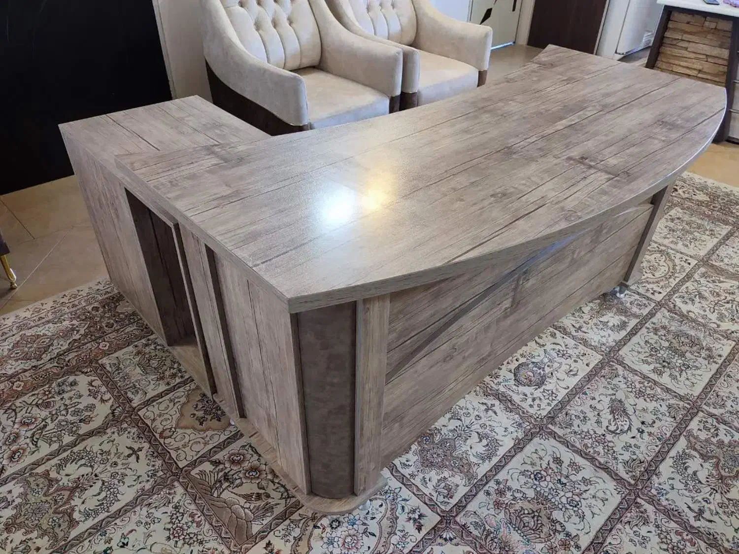 میز اداری بسیار تمیز و در حد نو|مبلمان اداری|نجفآباد, فردوسی شمالی|دیوار