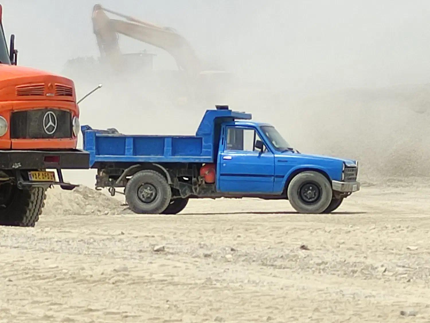 حمل شن وماسه نخاله ساختمانی|خدمات حمل و نقل|گنبد کاووس, |دیوار