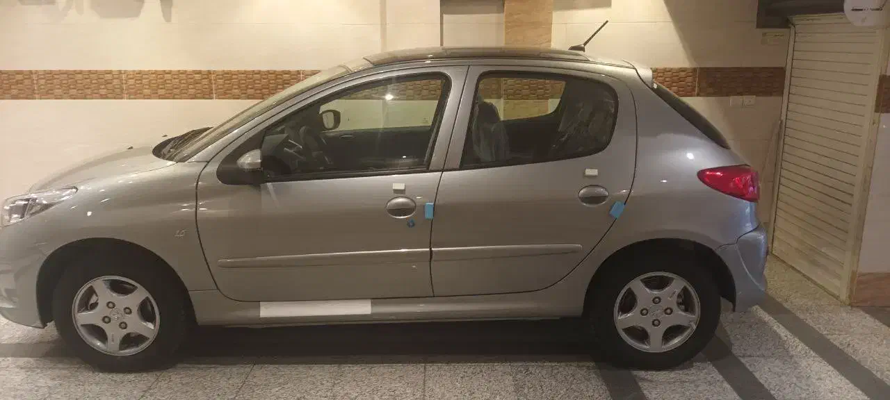 پژو ۲۰۷ پاناروما موتورtu5-p موتور جدیدرنگ تیتانیوم|خودرو سواری و وانت|تهران, مجیدیه|دیوار