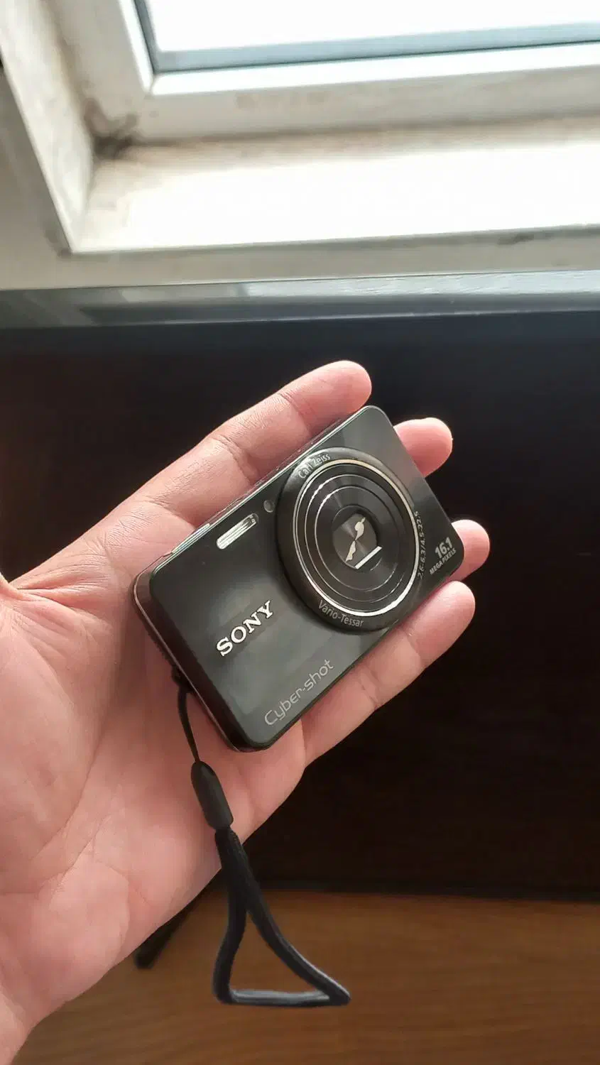 دوربین سونی سایبر شات|دوربین عکاسی و فیلمبرداری|بندر انزلی, معلم|دیوار