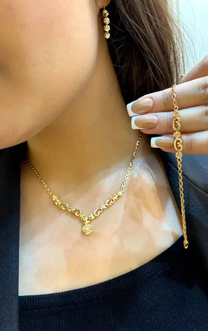 سرویس خودکاری.تراش.ورساچ.هیرادطلا نو اقساط|جواهرات|شیراز, شاهچراغ|دیوار