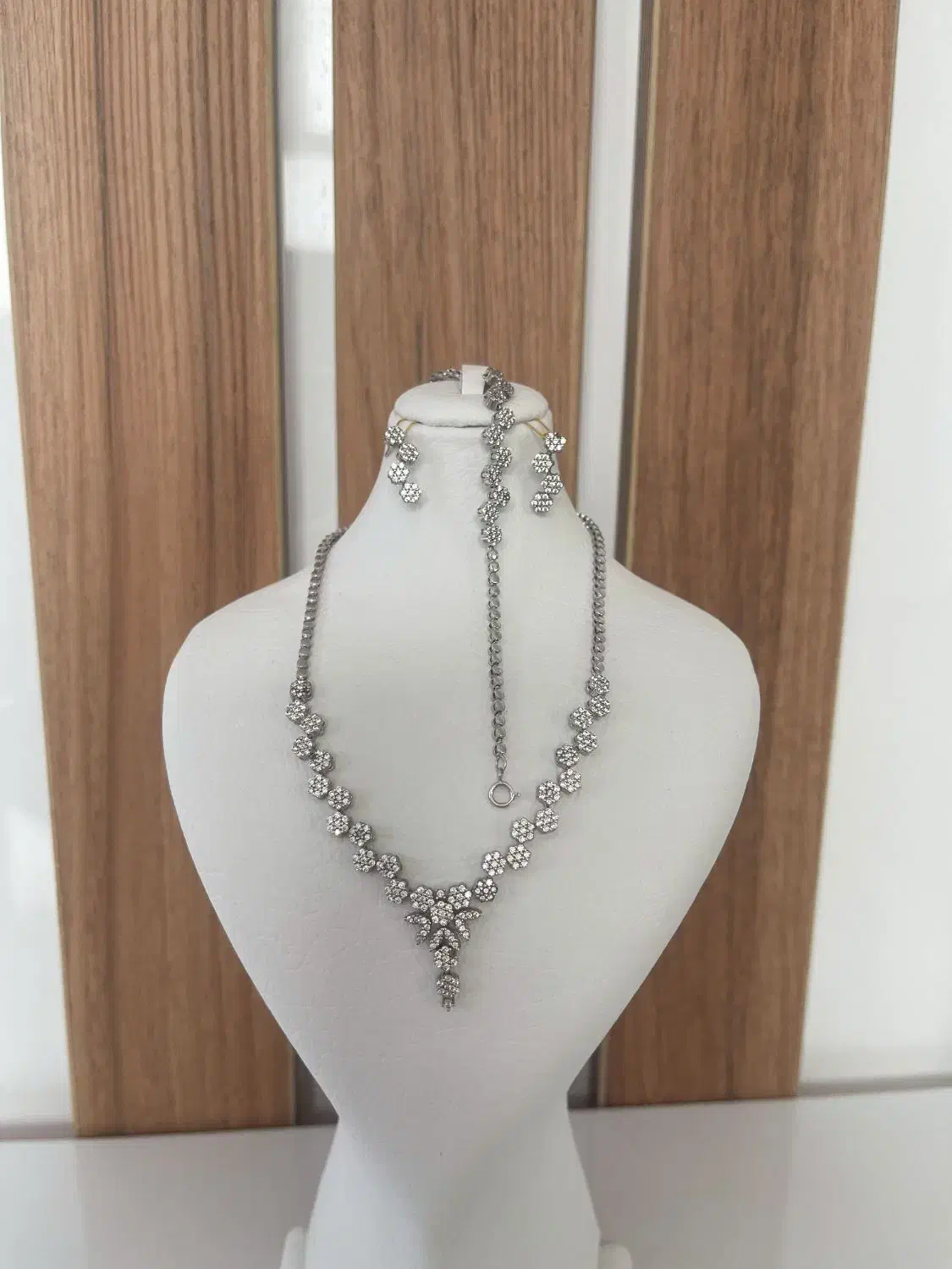 نیمست گل گلی طلا جذاب 8میلیون|جواهرات|اراک, |دیوار