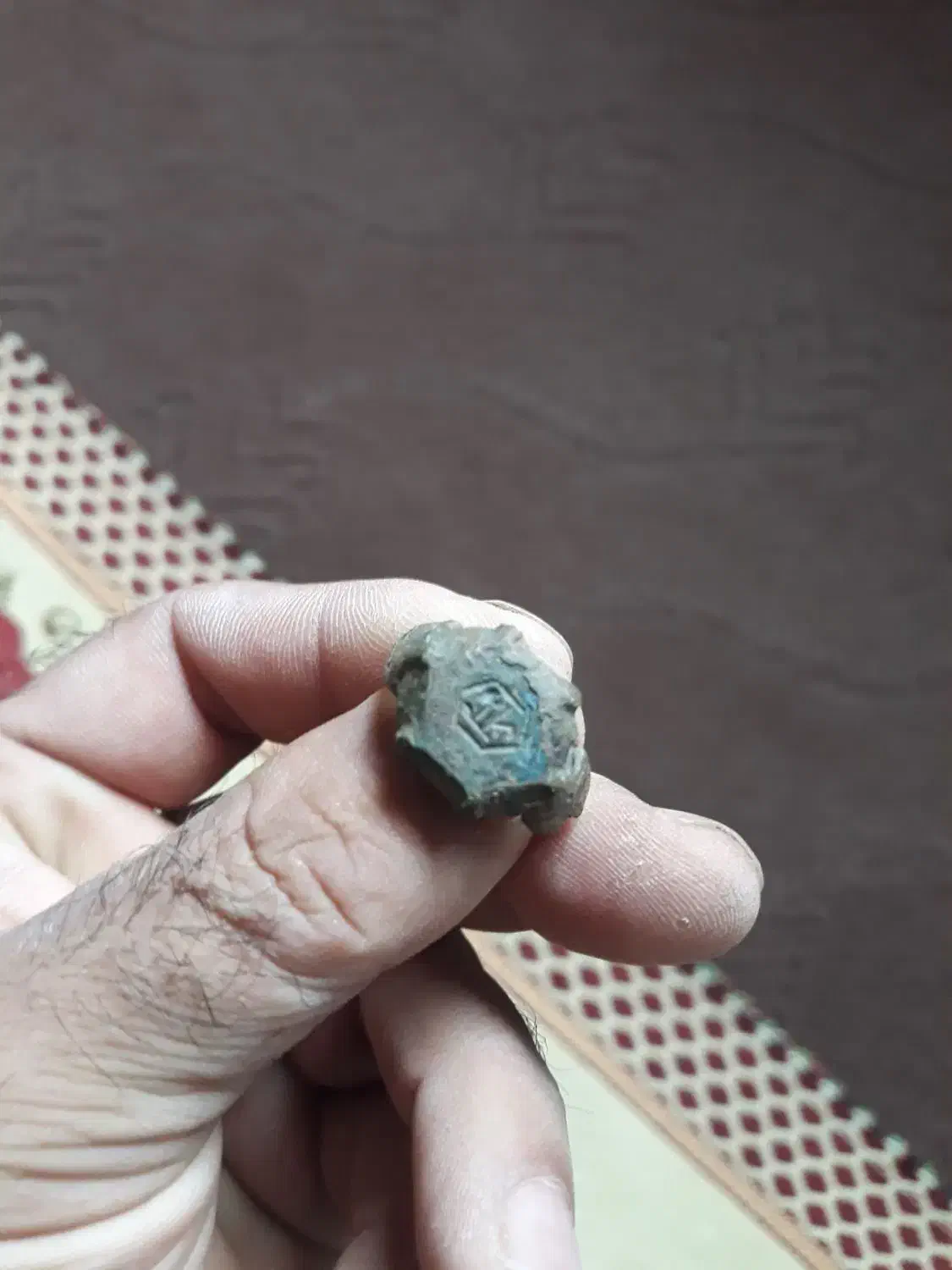 انگشترقدیمی سلجوقی بازنگوله سلجوقی|کلکسیون اشیاء عتیقه|گنبد کاووس, |دیوار