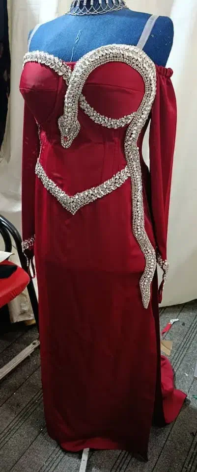 خیاطی لاوان مخصوص بانوان|خدمات پیشه و مهارت|شیراز, کوزه گری|دیوار