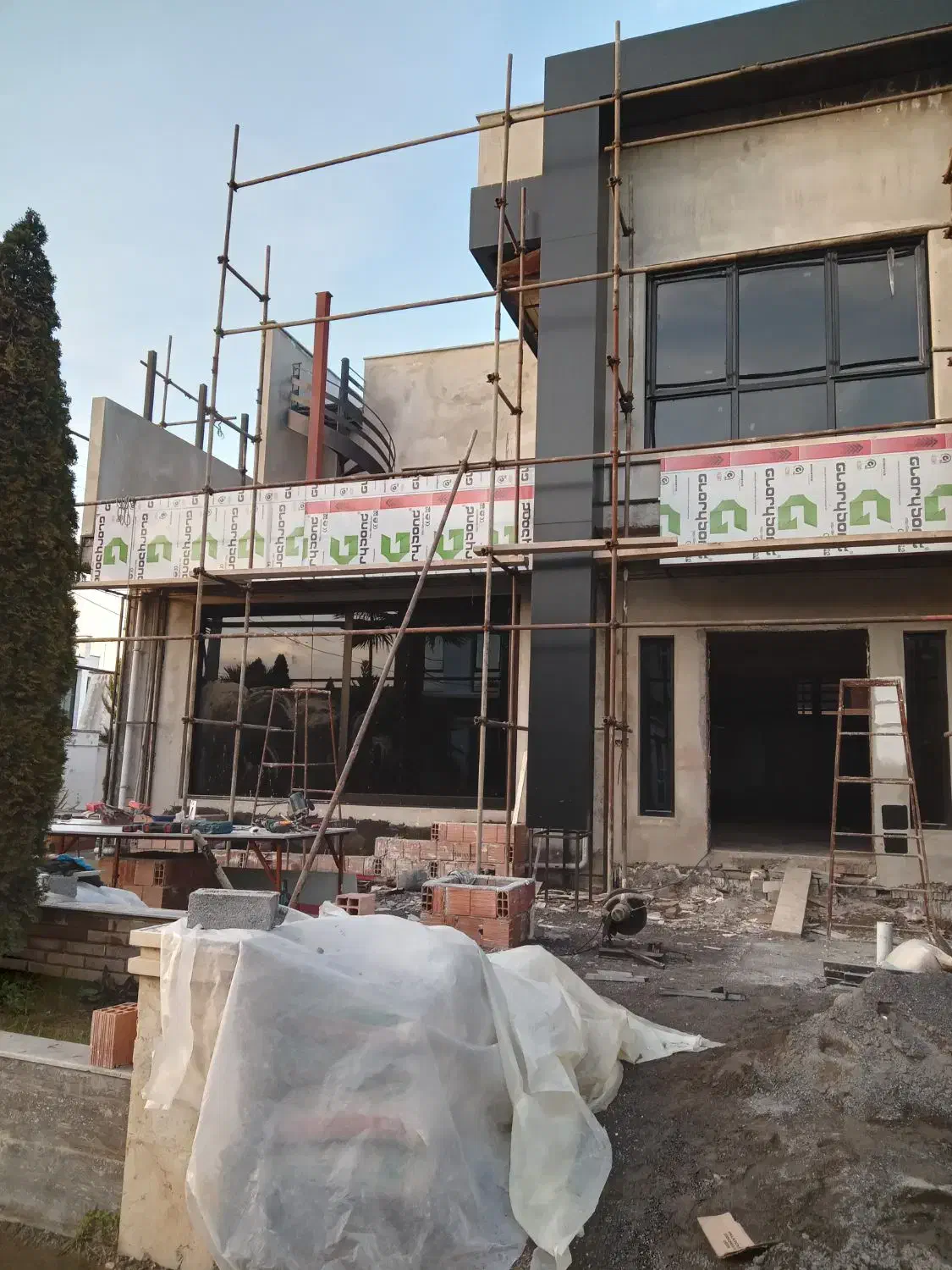 استخدام کارگر ساده (وردست)برای نما کامپوزیت|استخدام معماری، عمران و ساختمانی|فریدون‌کنار, |دیوار