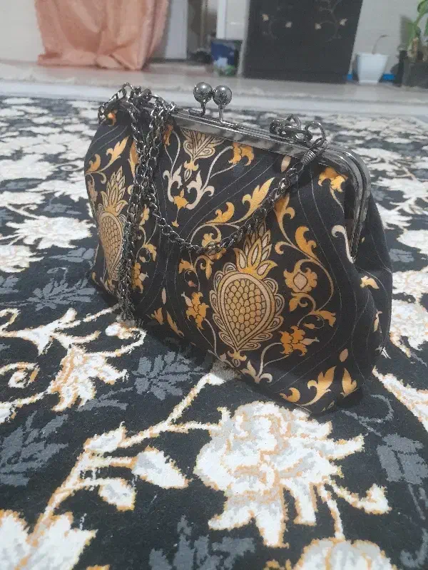 کیف بیرون|کیف، کفش، کمربند|داراب, |دیوار