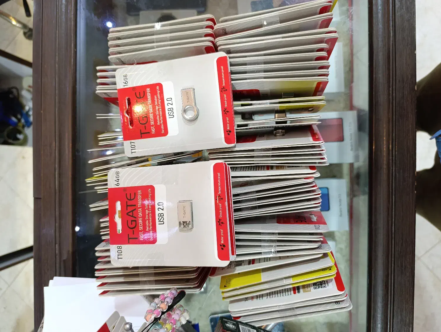 فلش مموری عمده و خرده|قطعات و لوازم جانبی رایانه|اردکان, |دیوار