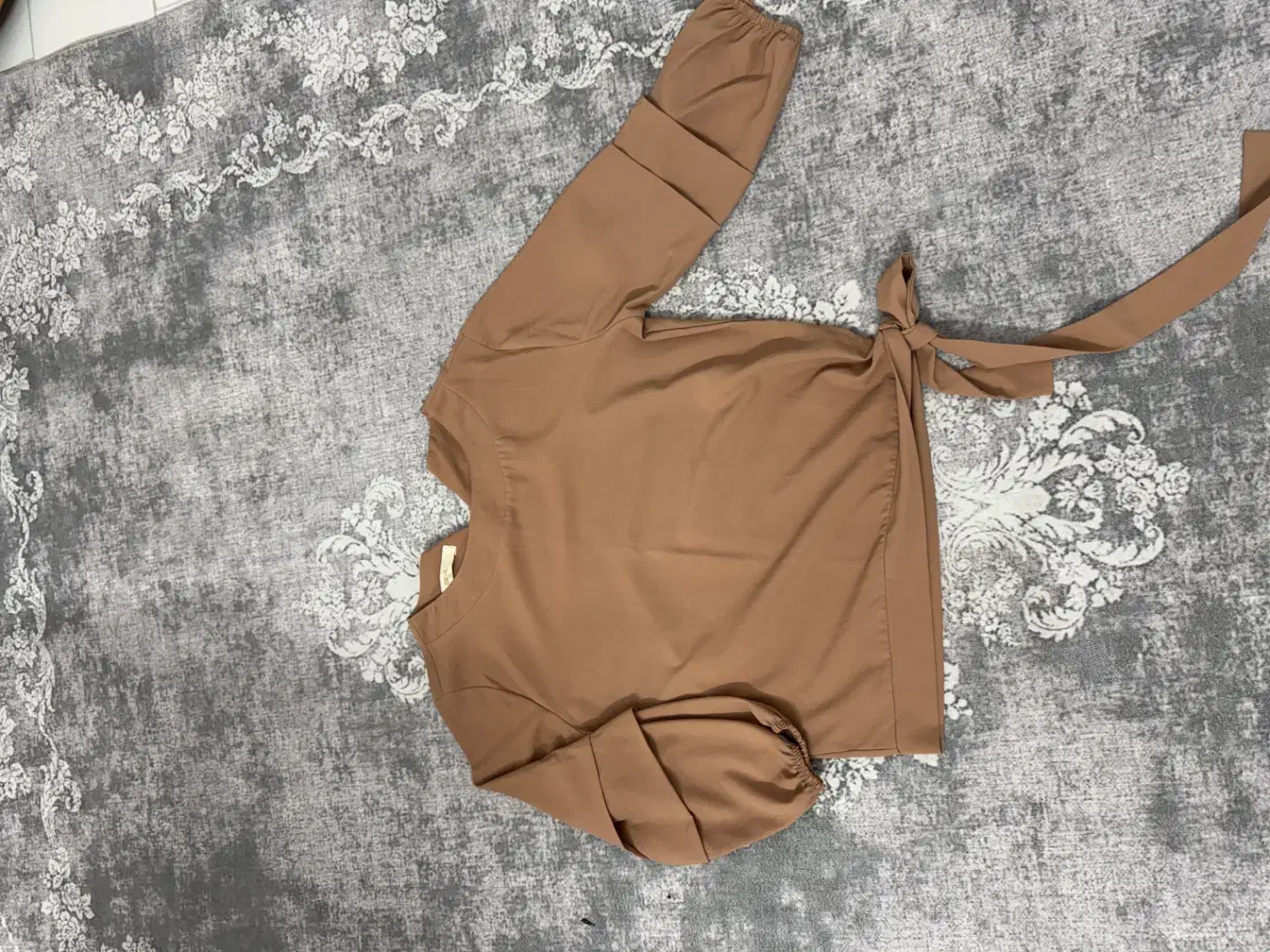 لباس و کیف|لباس|مشکین‌دشت, |دیوار