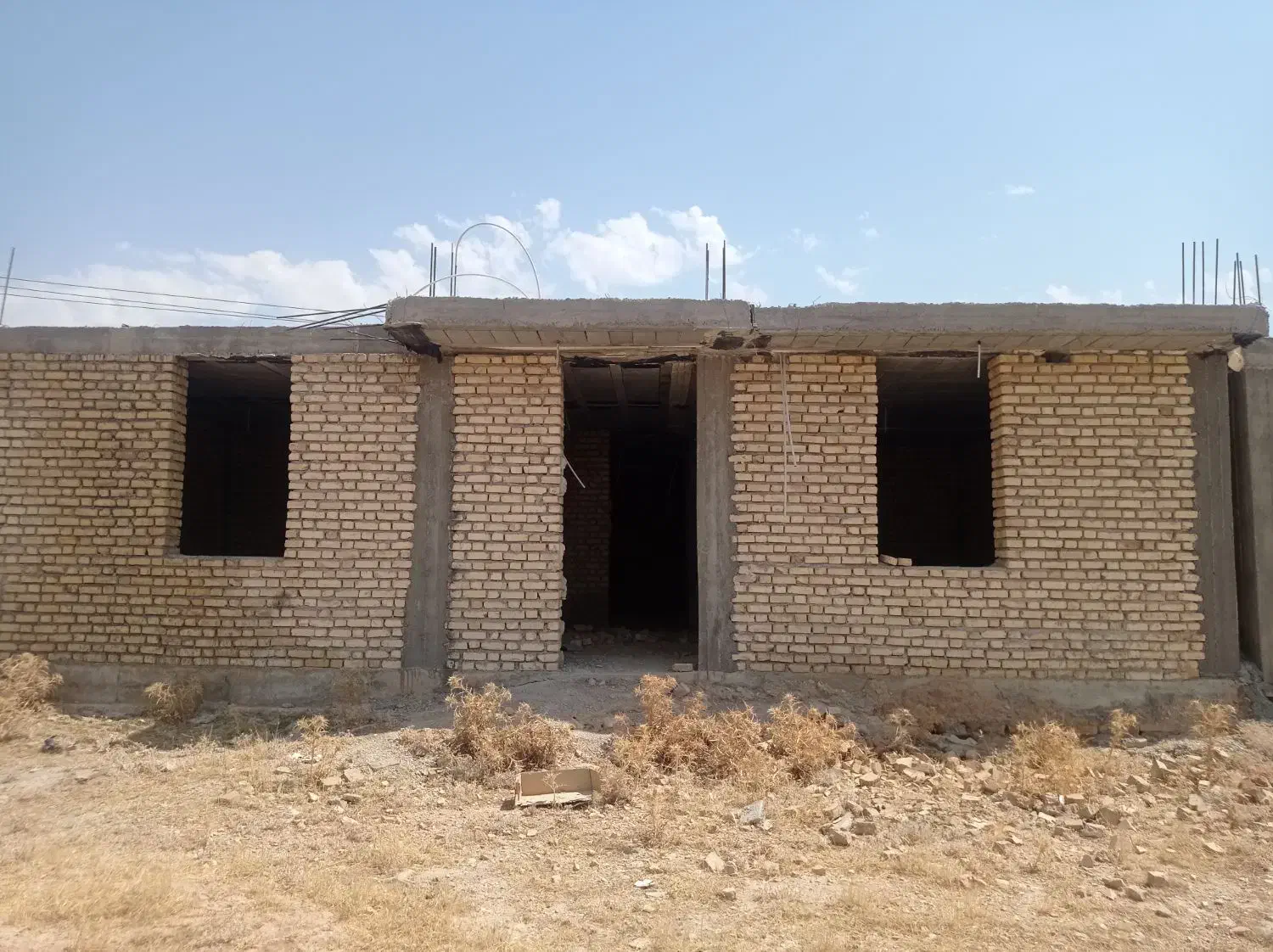 فروش زمین و خانه نوساز بنیاد مسکن دارایامتیازات|فروش خانه و ویلا|دهدشت, |دیوار