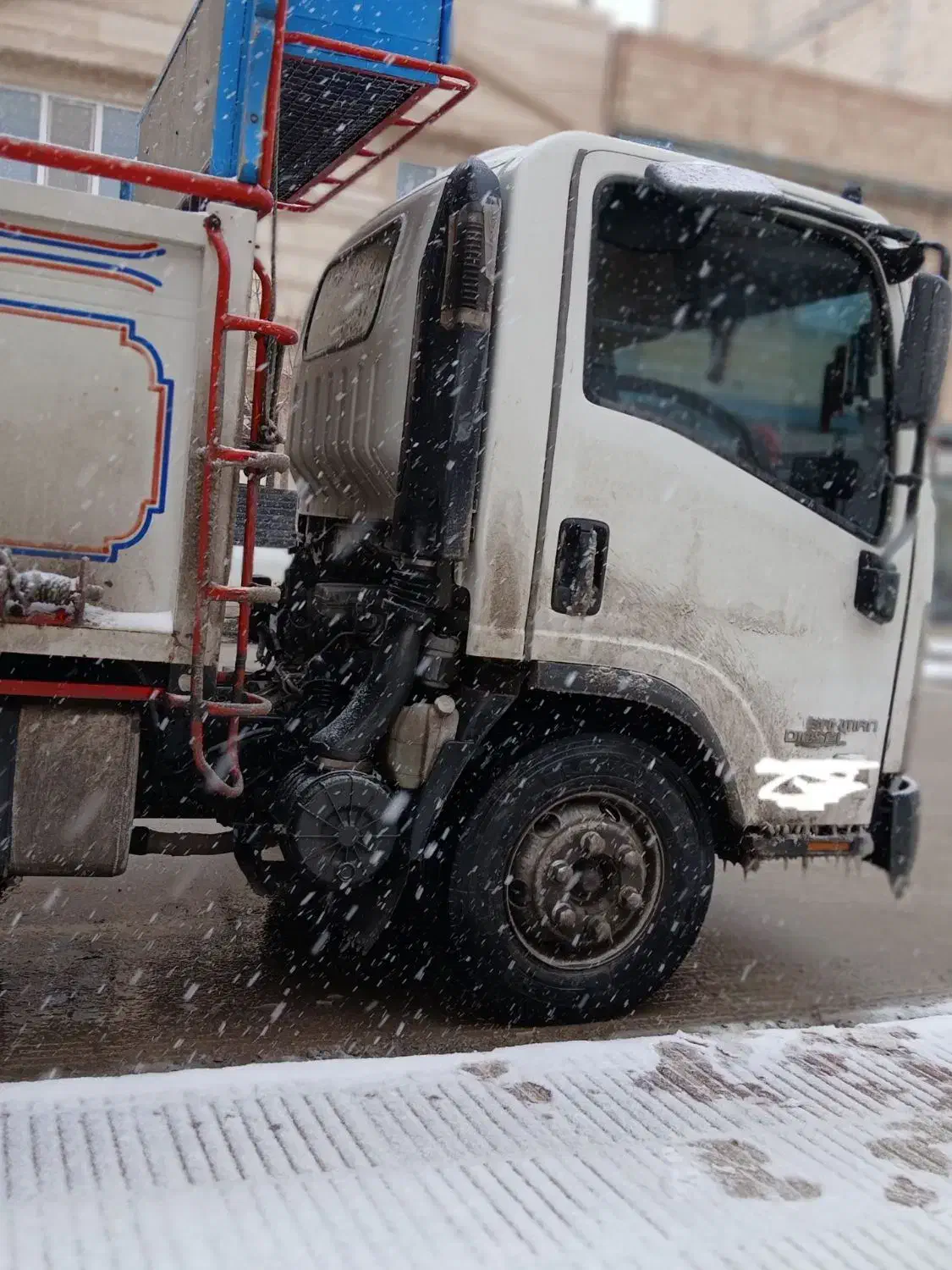 ایسوزو ۸تن|خودرو سنگین|قوچان, |دیوار