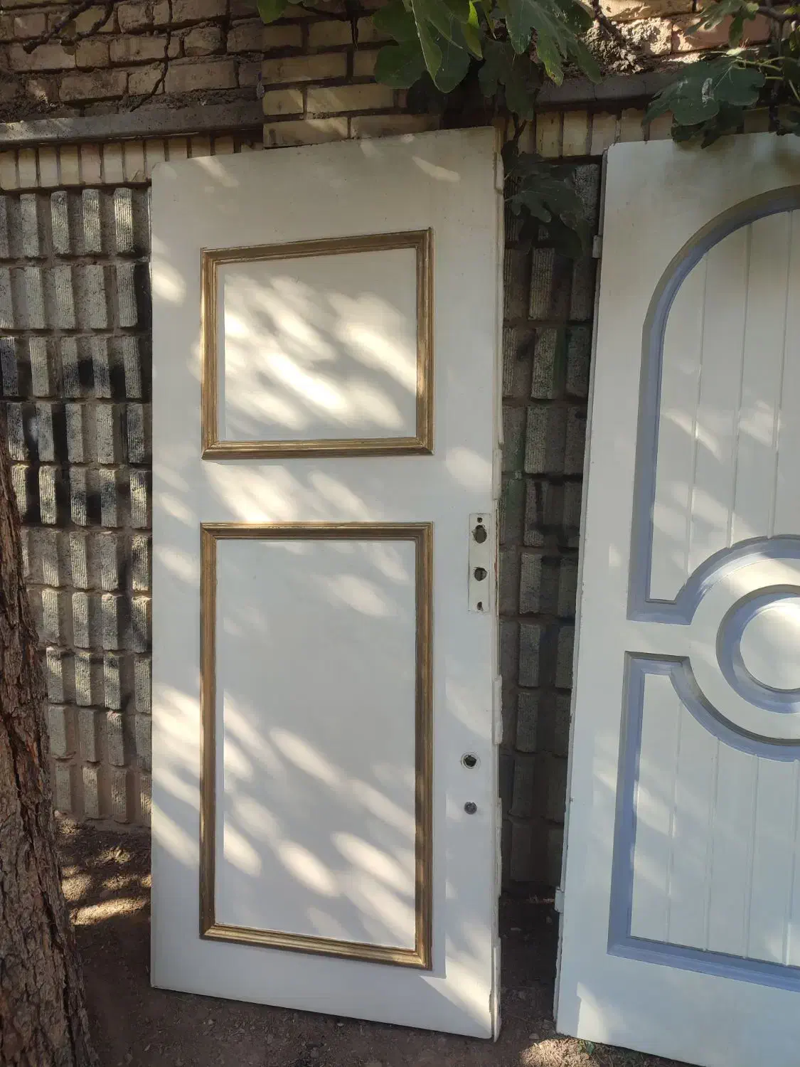 درب اتاق|حراج|شیراز, مبعث|دیوار