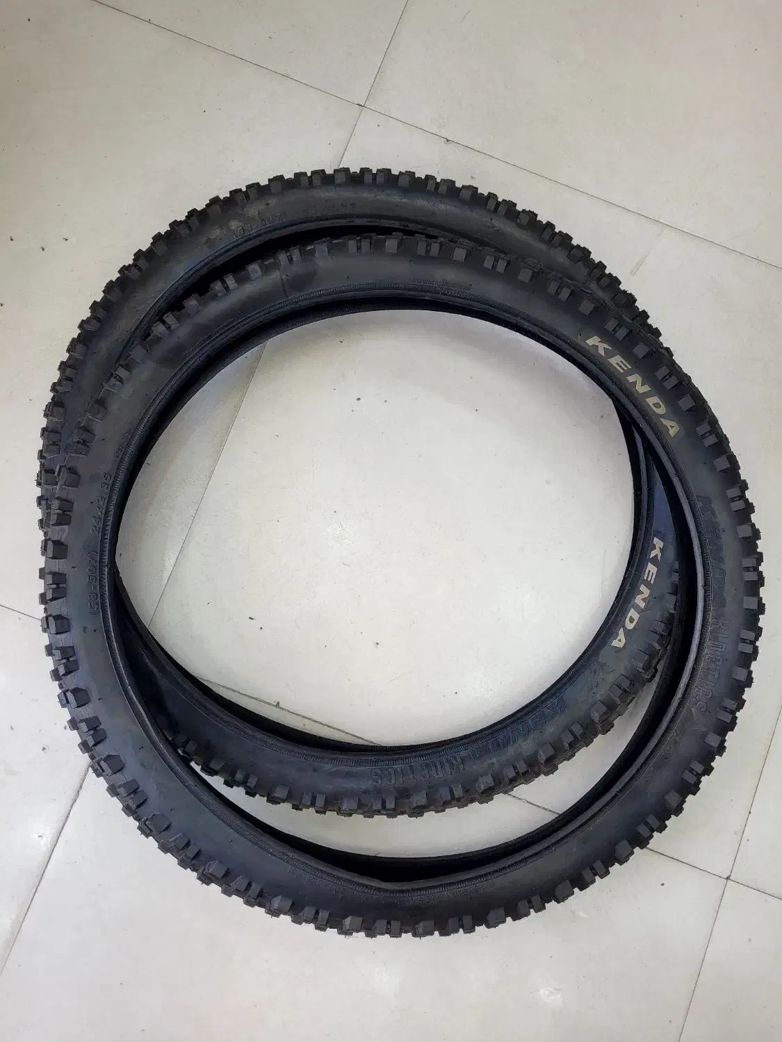 لاستیک دوچرخه کندا 2/35×24|دوچرخه، اسکیت، اسکوتر|لنگرود, |دیوار
