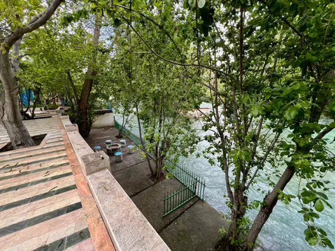 اجاره ویلا ساحلی سع خواب ظرفیت بالا باغبهادران|اجارهٔ کوتاه‌مدت ویلا و باغ|اصفهان, باغ دریاچه|دیوار