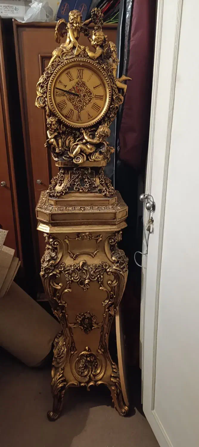 ساعت|ساعت|شاهین‌شهر, حافظ جنوبی|دیوار