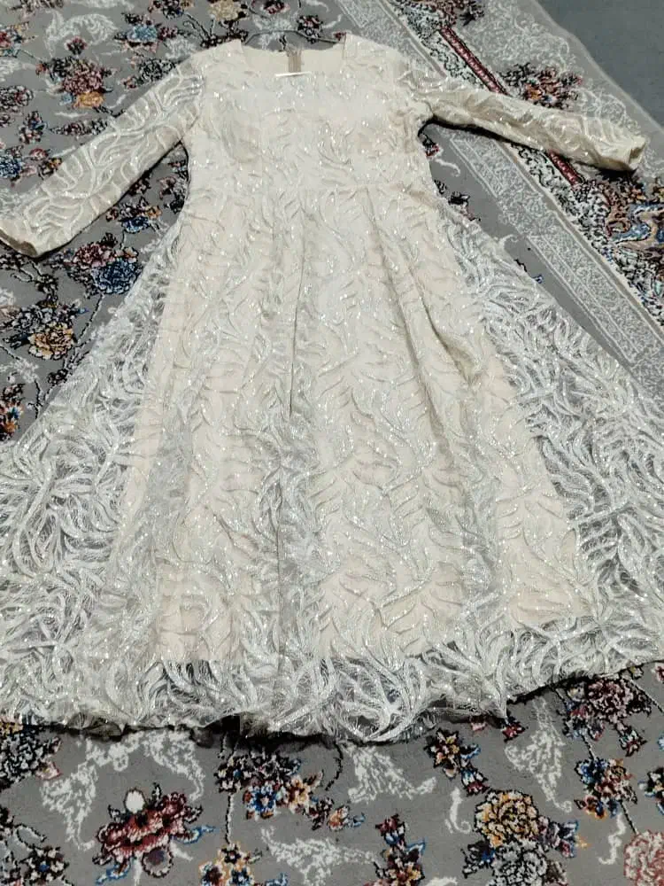 پیراهن مجلسی|لباس|بیرانوند, |دیوار