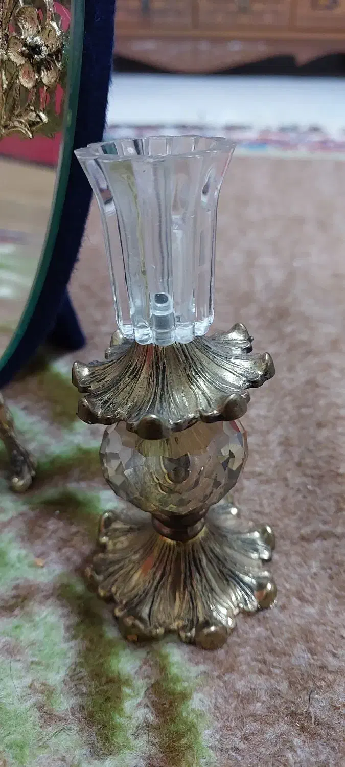 اینه شمدان نو|آینه|اندیشه, اندیشه فاز ۱|دیوار