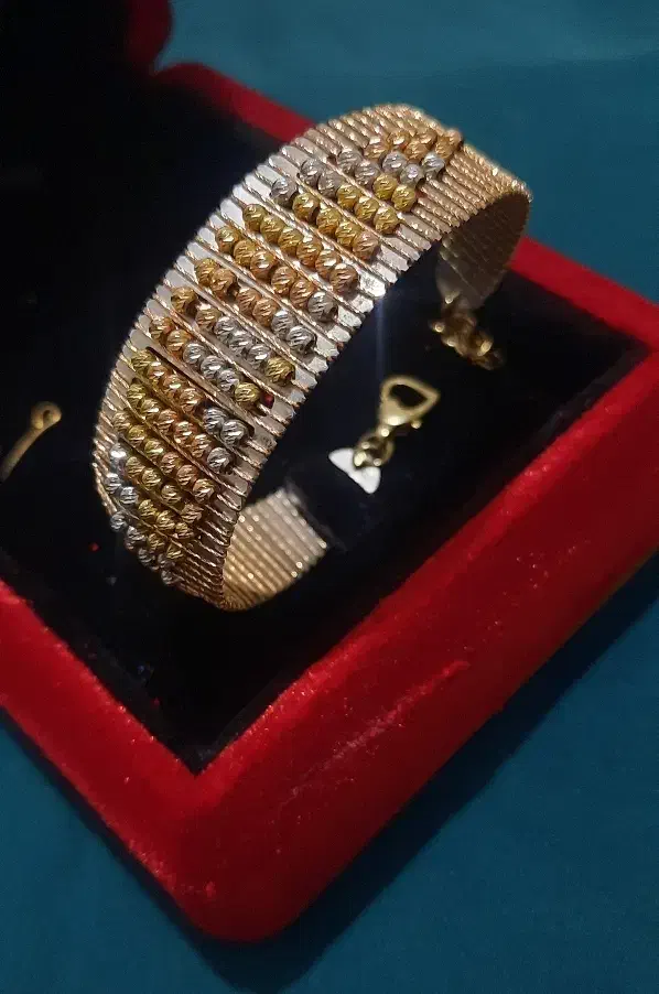 دستبند|جواهرات|اندیشه, اندیشه فاز ۳|دیوار