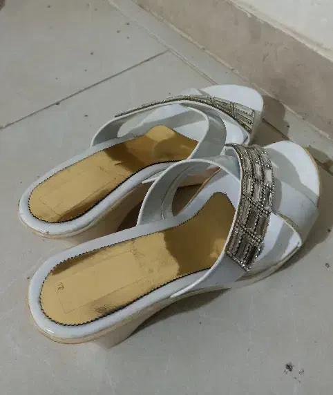 صندل مجلسی|کیف، کفش، کمربند|سبزوار, مدرس|دیوار