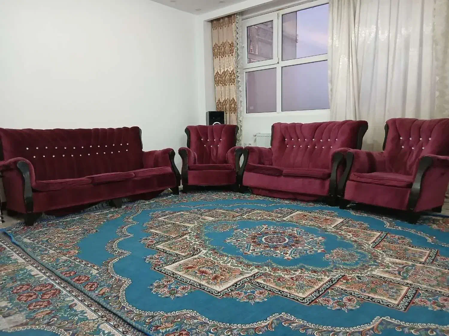 مبل7نفره|مبلمان خانگی و میز عسلی|قم, بکایی|دیوار