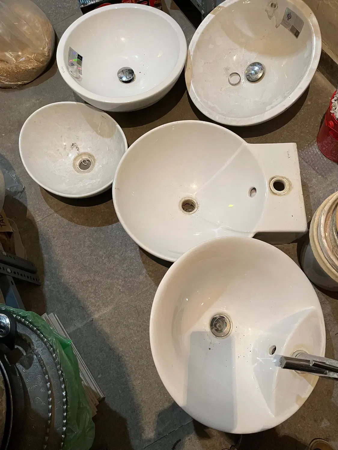 پنج عدد دستشویی|لوازم سرویس بهداشتی|تهران, شهرآرا|دیوار