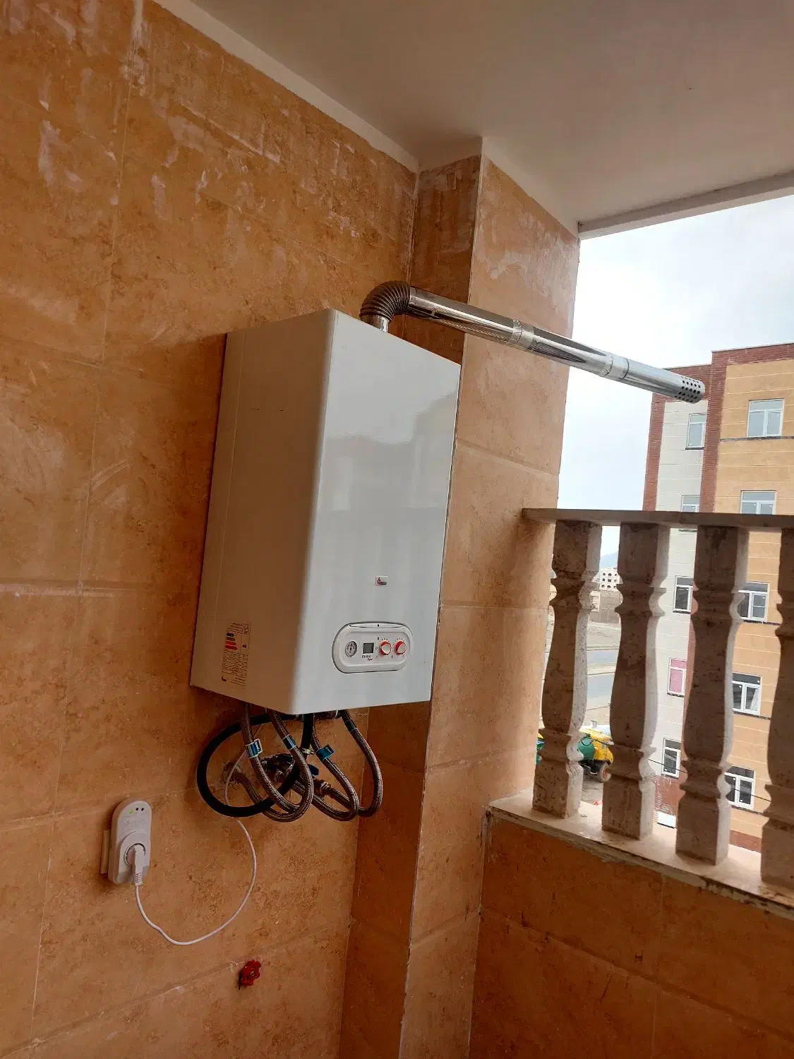 نصب،سرویس،پکیج،رادیاتور،اسپیلت|آبگرمکن، پکیج، شوفاژ|زاهدان, |دیوار