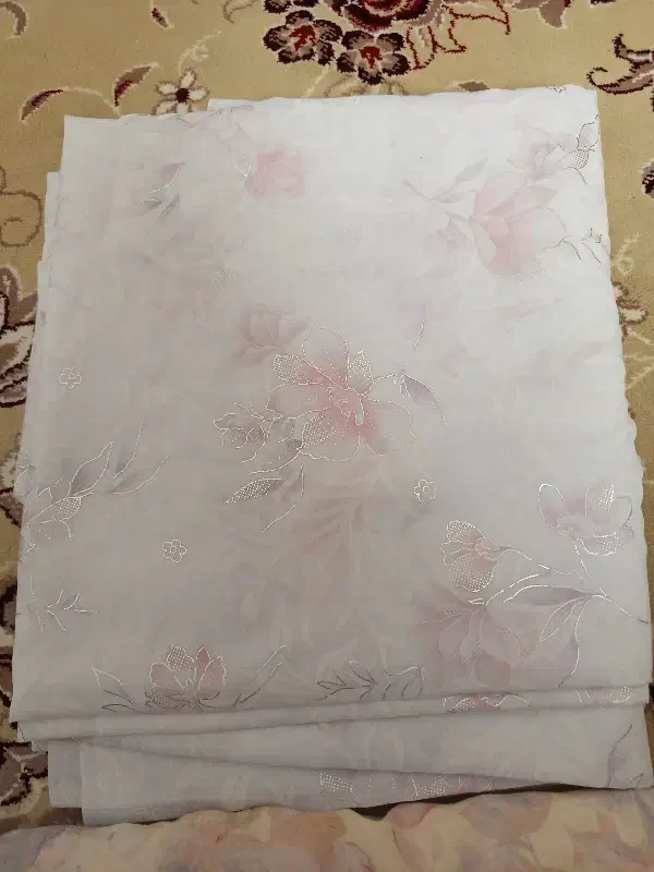 یک قواره چادر عروس نو|لباس|مبارکه, |دیوار