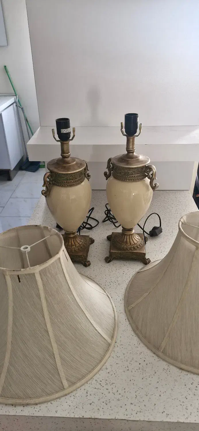 یک جفت آباژور|چراغ خواب و آباژور|پردیس, فاز ۱۱|دیوار