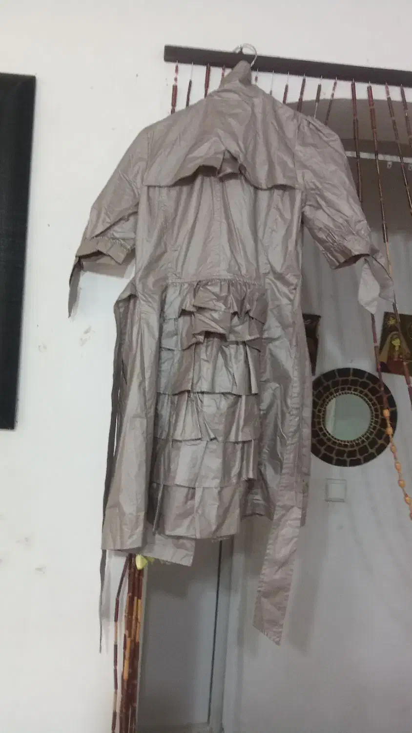 بارانی زنانه|لباس|رشت, کوی قدس|دیوار