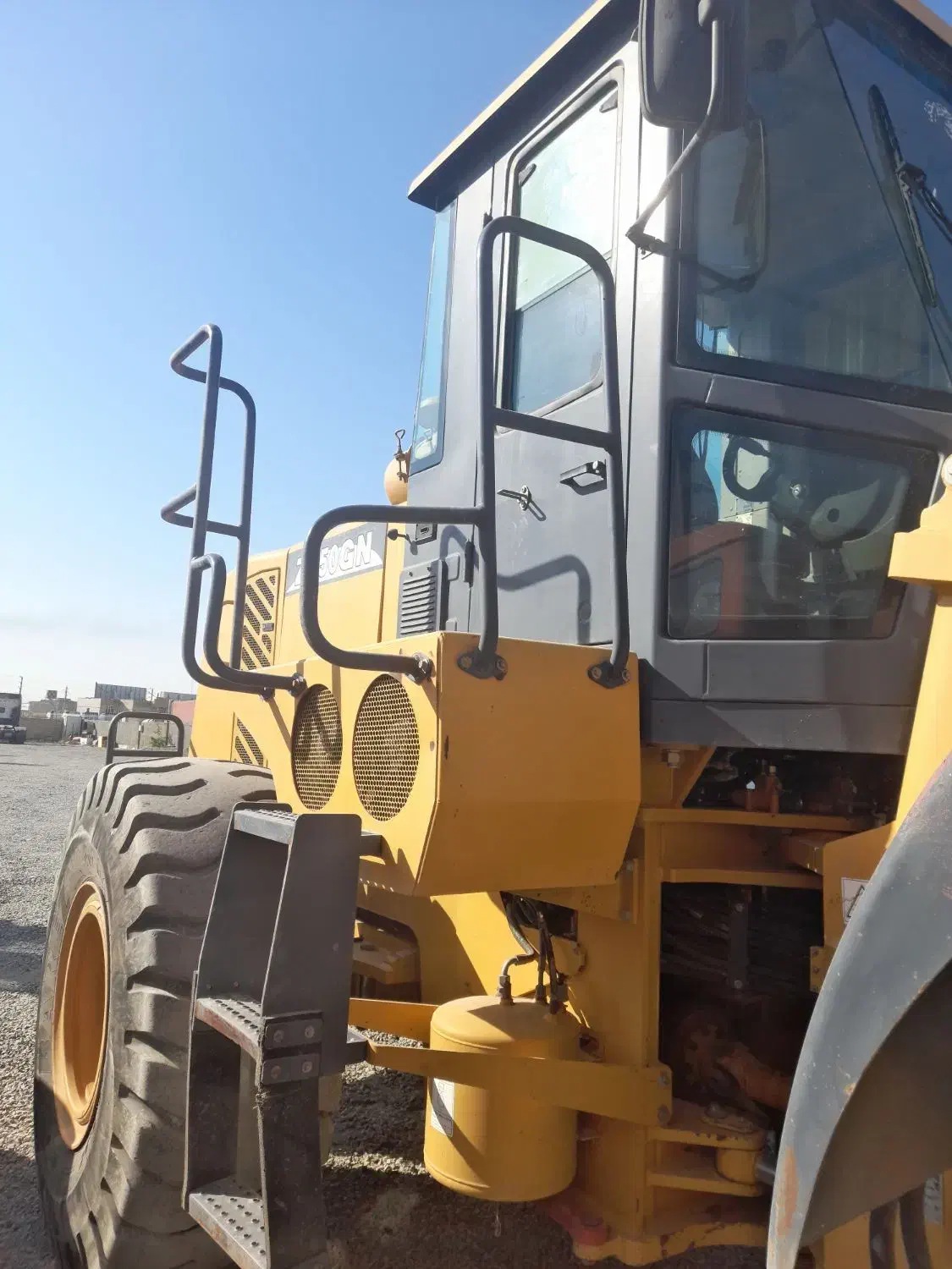 لودر|خودرو سنگین|اسلامشهر, ملکآباد|دیوار