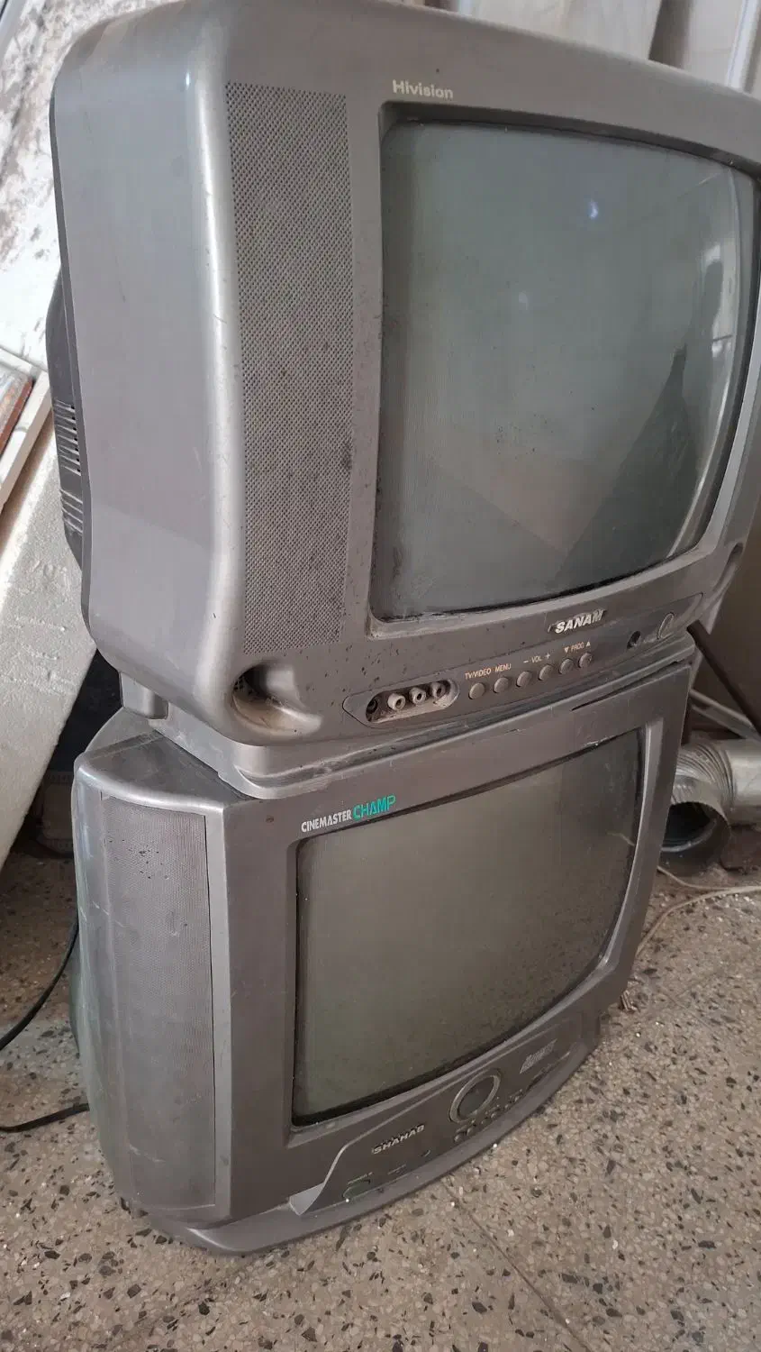 تلویزیون ۱۴رنگی|تلویزیون و پروژکتور|کرج, حصارک پایین|دیوار