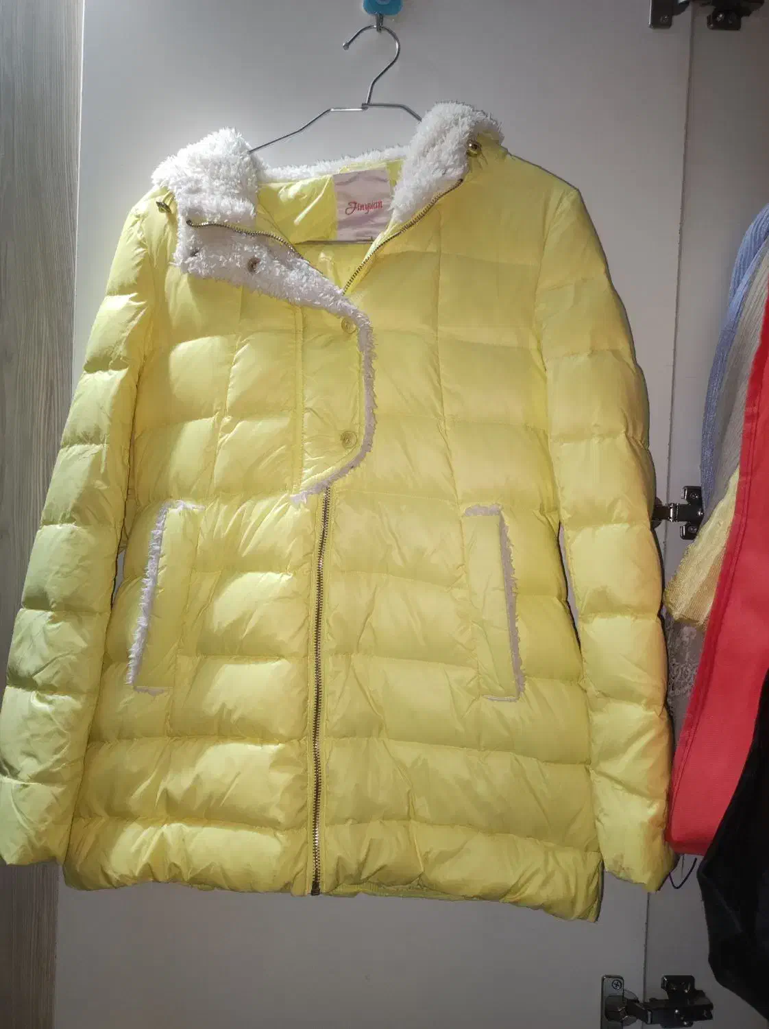 پالتو و کاپشن نو دخترانه در حد نو سایز 36و38|لباس|قرچک, میرزائی جنوبی|دیوار