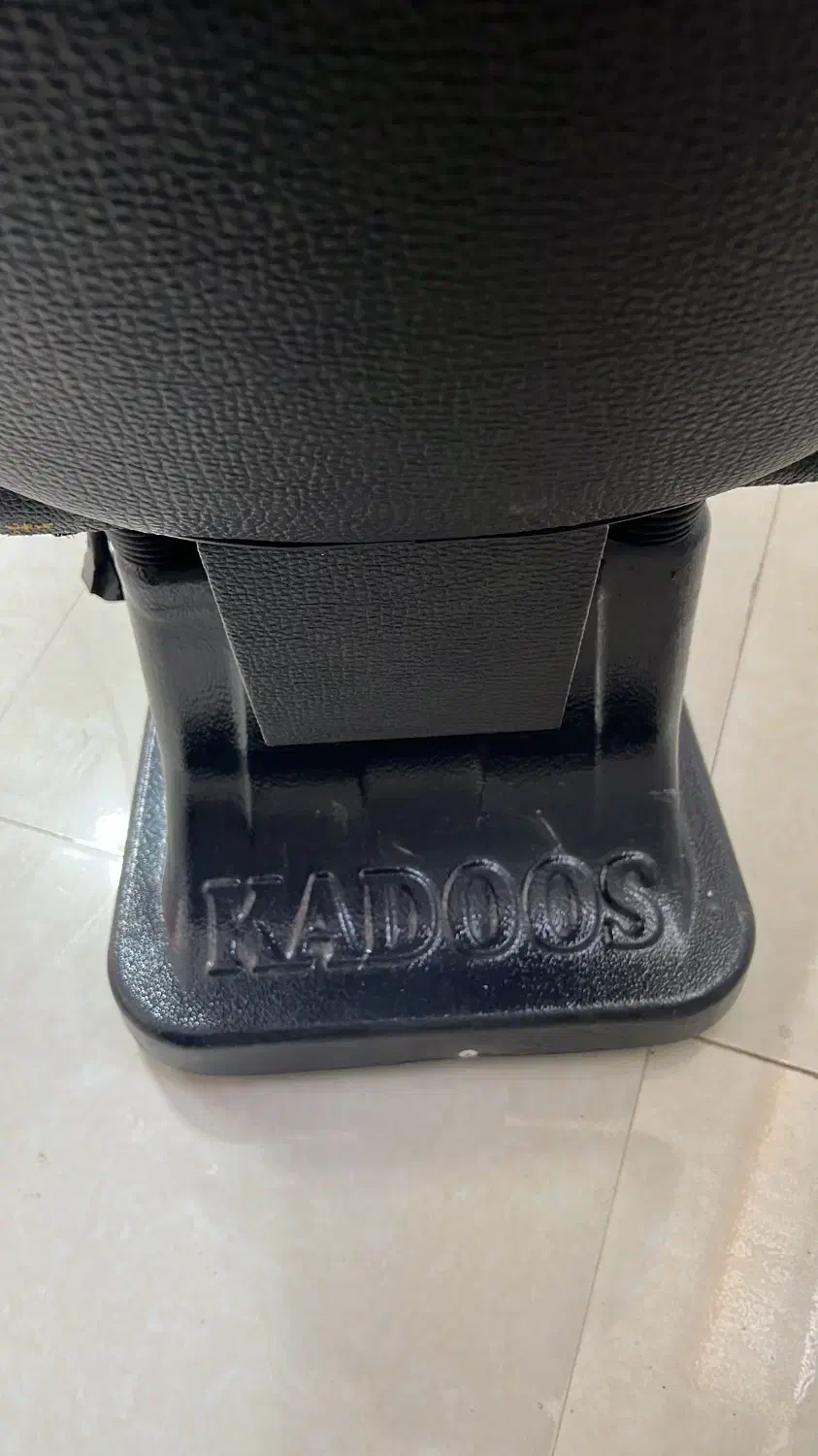 صندلی برقی آرایشگاهی کادوس|آرایشگاه و سالن‌های زیبایی|آمل, |دیوار