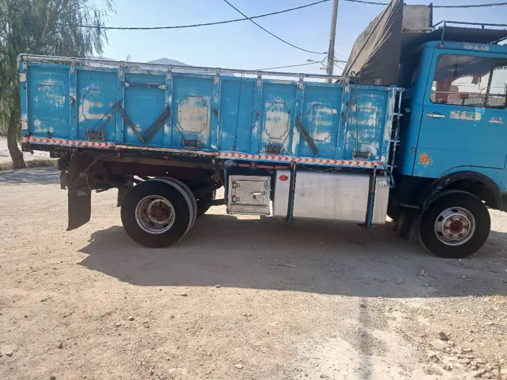 کامیون خاور۸۱۳|خودرو سنگین|اصفهان, شهرک صنعتی امیرکبیر (شاپور جدید)|دیوار