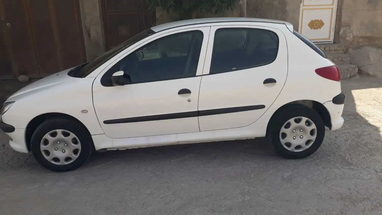 ماشین ۲۰۶ مدل ۹۴ در حدتیپ ۲|خودرو سواری و وانت|فیروزآباد (فارس), |دیوار