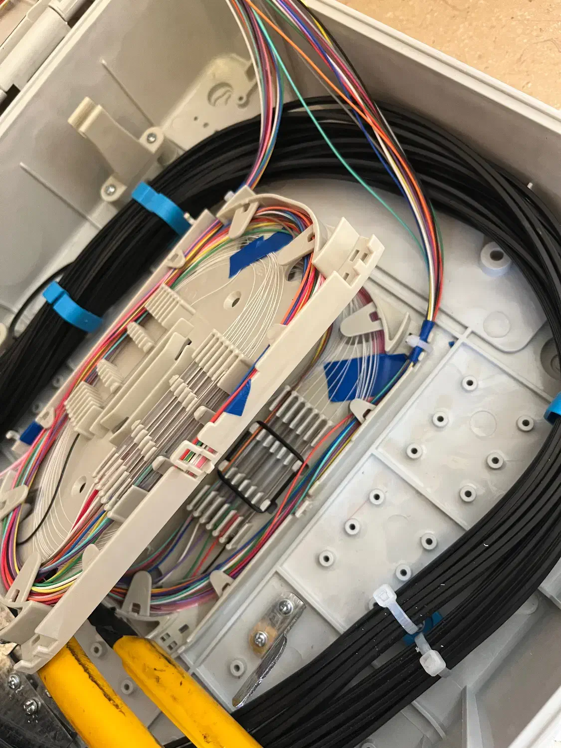 فیبر نوری فیوژن|مودم و تجهیزات شبکه|تهران, دزاشیب|دیوار