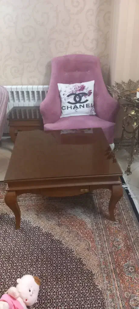 مبلمان هفت نفره همراه با میز و عسلی|مبلمان خانگی و میز عسلی|گرمدره, |دیوار