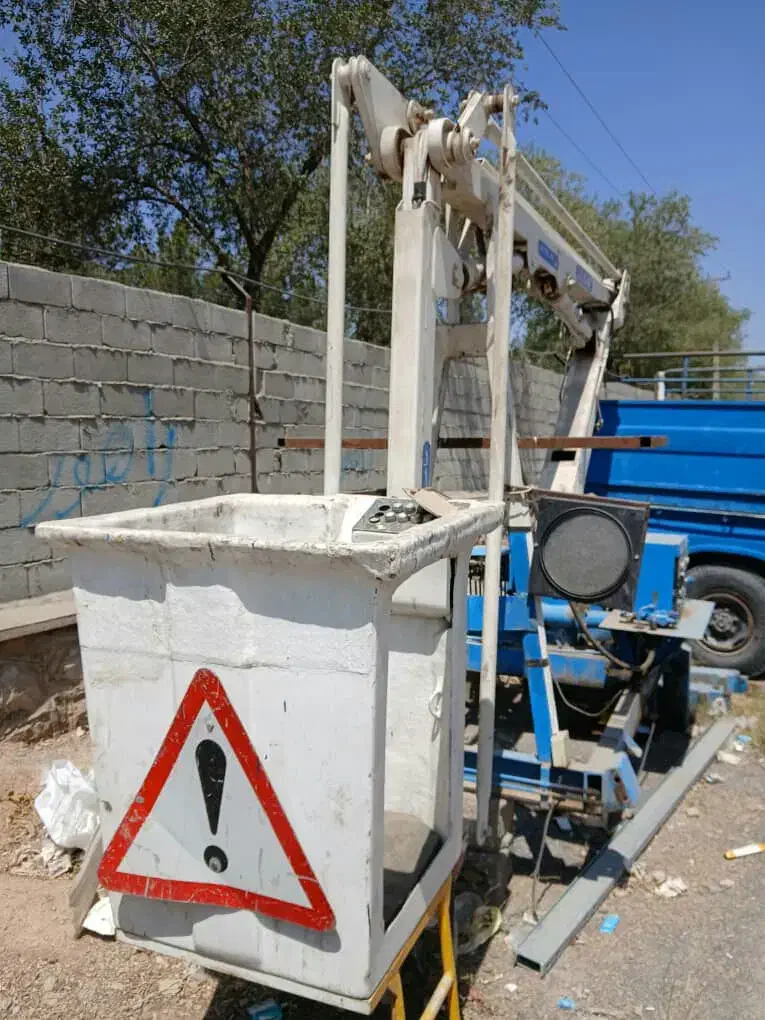 بالابر لجور L900 بسیار کم کار|ماشین‌آلات صنعتی|فولادشهر, فولادشهر|دیوار